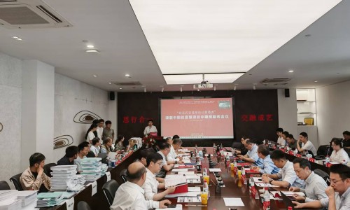 脸红肿不疼不痒-脸部红肿不痒是怎么回事专区_脸上红肿一块不痛不痒专区_脸上出现红肿不痒怎么回事啊网